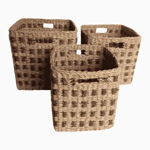 SQUARE CYLINDET WITH HANDLE