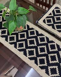 TABLE MAT & RUNNER SET (B-2)